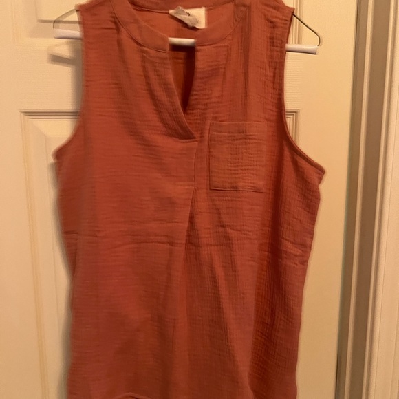 Light orange gauze tank - Picture 1 of 4